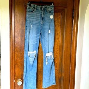 Like new condition Hollister jeans size 00